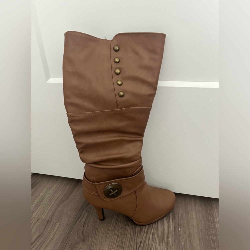 Top Moda Womens Knee High Round Toe Slouched High Heel Boots taupe size 9